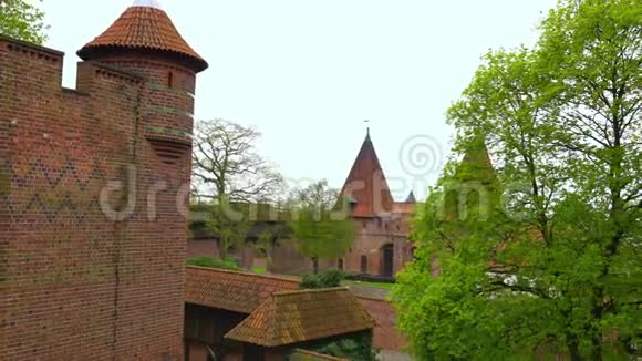 马尔博克波兰2017年5月07日马尔博克马里恩堡城堡庭院视频的预览图