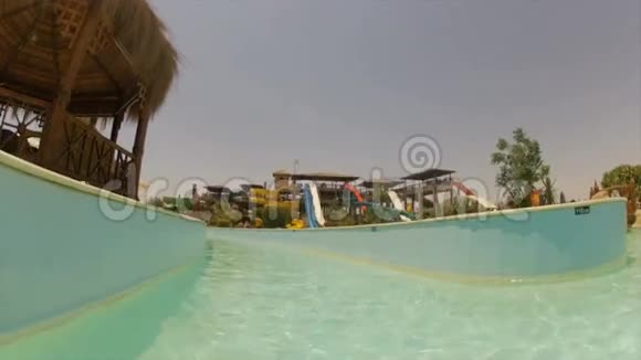 埃及水上公园的游泳池视频的预览图