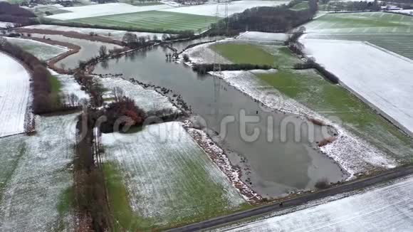 施瓦菲默尔海是德国莱茵河前洪水沟里摩尔人的自然保护区视频的预览图