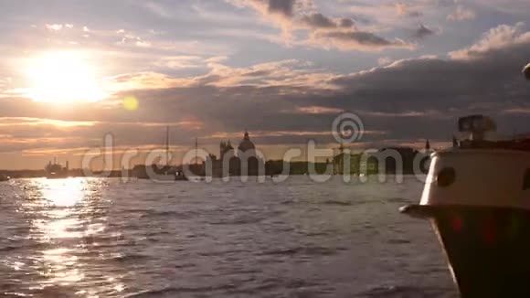 圣马可湾美丽的日落威尼斯意大利视频的预览图