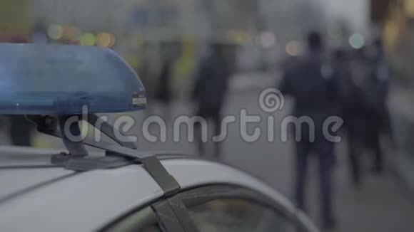 在犯罪现场的警察闪光的警察闪光器基辅乌克兰视频的预览图