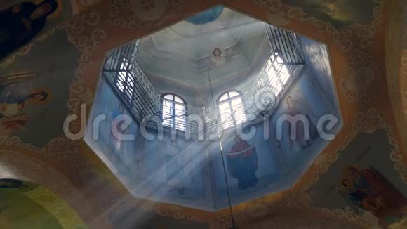 大教堂的大型手绘穹顶视频的预览图