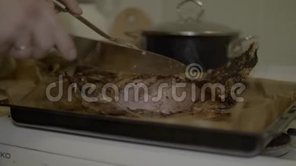 脆烤肉肚4K肉片视频的预览图