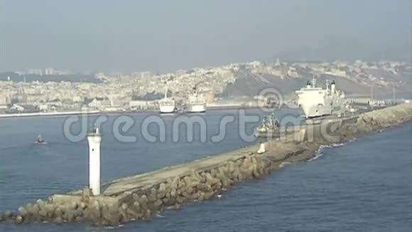 卡萨布兰卡港的船只摩洛哥视频的预览图