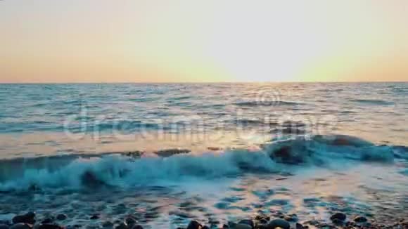 海上冲浪特写背景录像视频的预览图