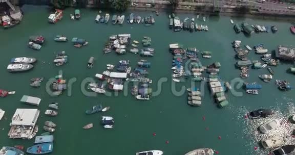 海港的船顶景观视频的预览图