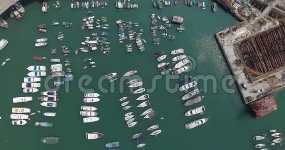 海港的船顶景观视频的预览图