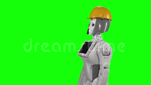 戴着橙色头盔的机器人邀请工人到他的办公室绿色屏幕侧视慢动作视频的预览图
