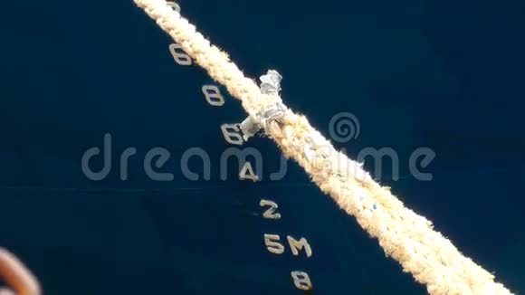 船艇弓船体绳数链视频的预览图
