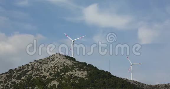 土耳其风力涡轮机的时间流逝视频的预览图