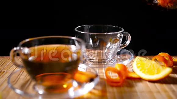 肉桂和橙2的浇花茶视频的预览图