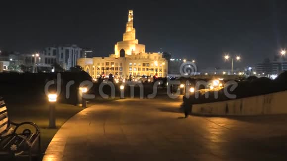 晚上多哈清真寺视频的预览图