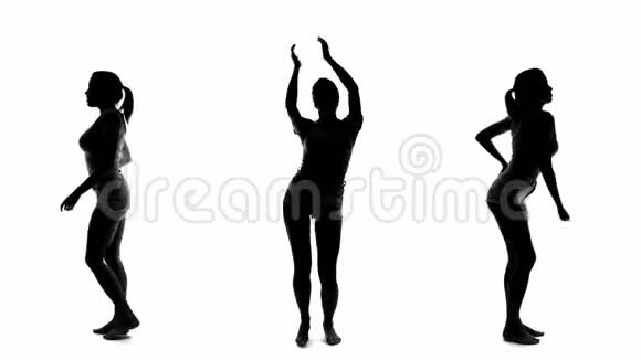 美丽女人跳舞和听音乐的剪影拼贴画视频的预览图