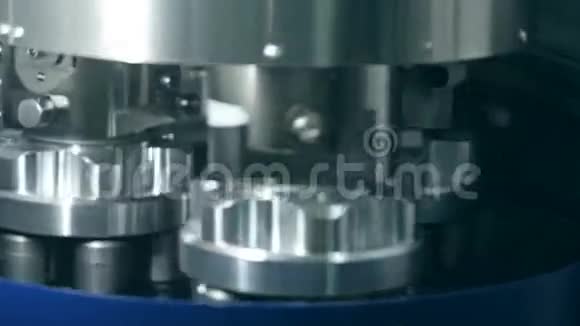 不锈钢机械在物理实验室纳米磨削中的应用视频的预览图
