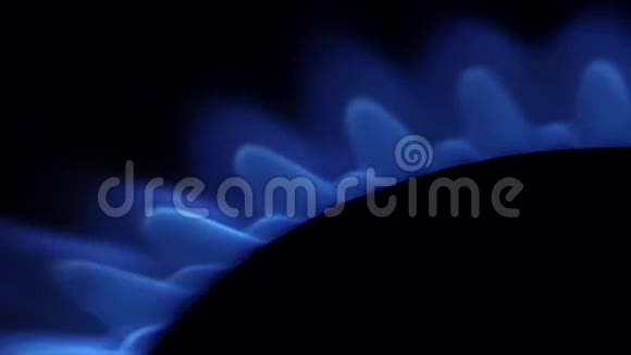 蓝色天然气火焰动作缓慢失踪人员视频的预览图