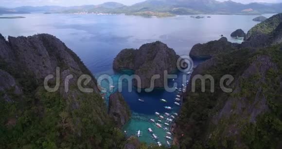 科罗恩的卡扬干湖泻湖也被称为菲律宾和亚洲最干净和最清澈的湖泊菲律宾视频的预览图