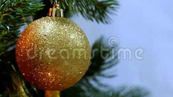 有树的圣诞场景视频的预览图