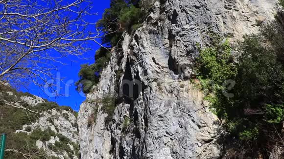 法国奥德圣乔治的比利牛斯峡谷视频的预览图