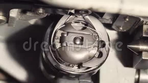 旋转缝纫机的筒管视频的预览图