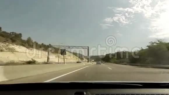 在以色列的高速公路上开车视频的预览图