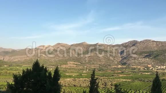 西班牙奥尔巴附近的山景视频的预览图