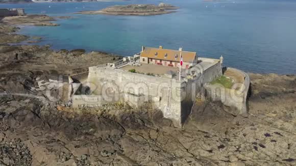 布列塔尼圣马洛的鸟瞰图视频的预览图