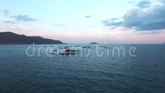 海上钓鱼船越南视频的预览图