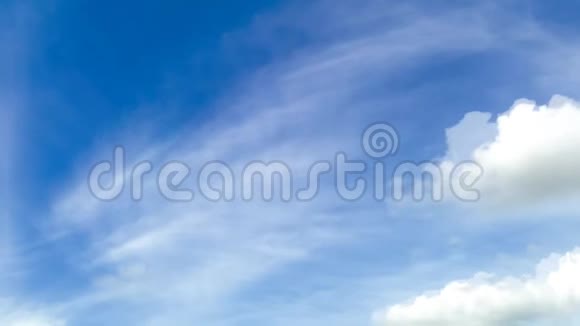 天空运动背景视频的预览图