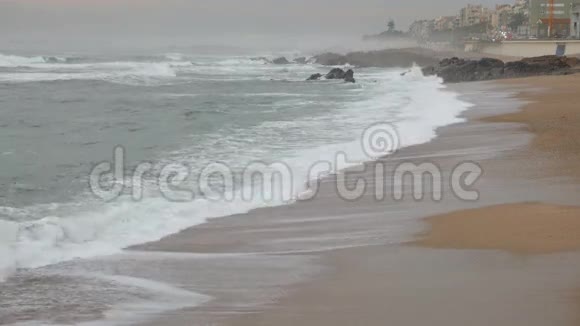 葡萄牙的桑迪海滩视频的预览图