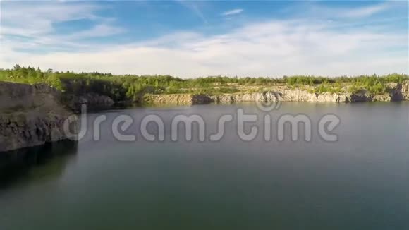 飞越夸瑞湖视频的预览图