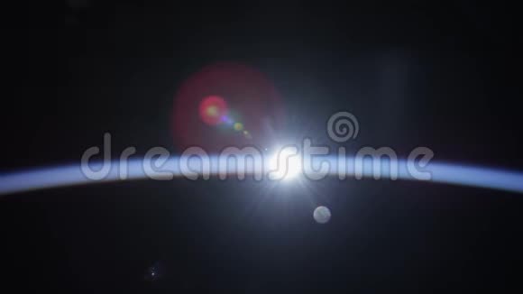 从太空看到的地球日落视频的预览图