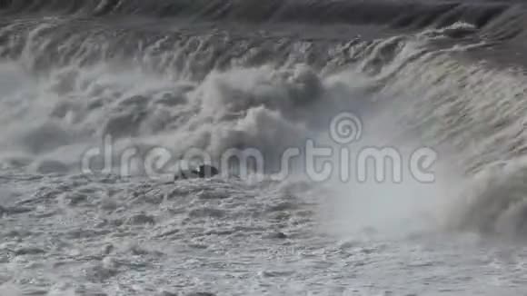 俄勒冈州1080p的威拉米特瀑布快速冲水高清特写电影视频的预览图