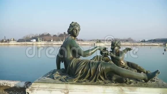 凡尔赛花园喷泉雕像视频的预览图
