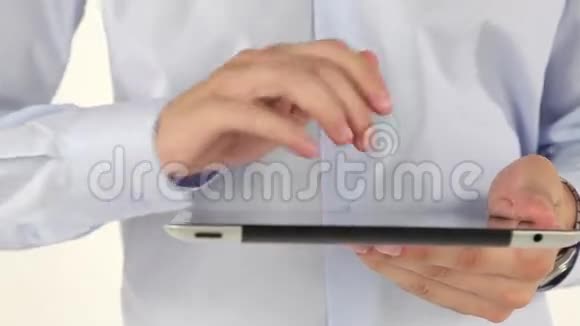 手使用平板电脑视频的预览图