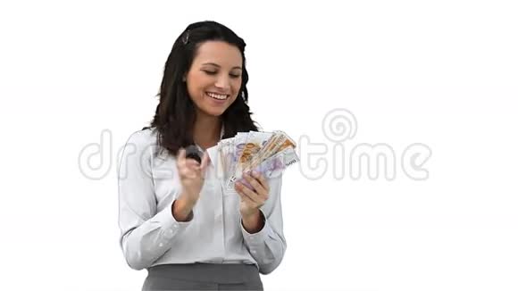 手里拿着钱的女人视频的预览图