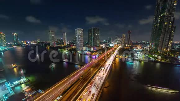 日落到晚上曼谷河交通桥顶顶全景4k时间流逝泰国视频的预览图