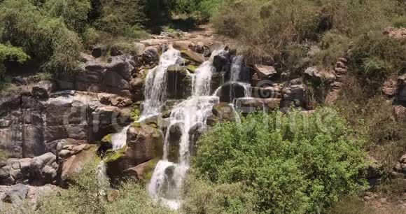 阿瓦什国家公园的瀑布视频的预览图
