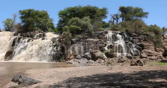 阿瓦什国家公园的瀑布视频的预览图