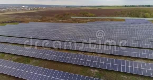 太阳能站从空中安全能源可再生能源视频的预览图