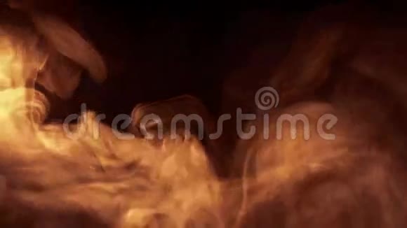 金色烟雾背景视频的预览图