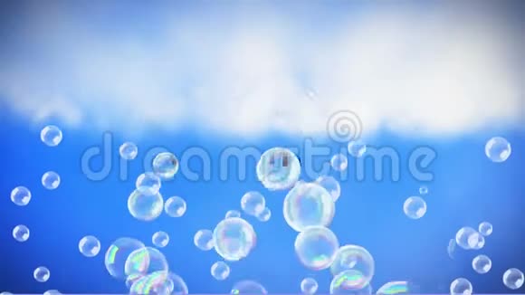 生日快乐写在蓝天背景和泡泡上视频的预览图
