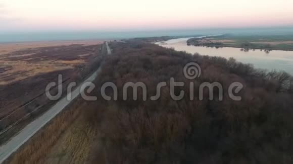 风景空中伏尔加河拍摄视频的预览图