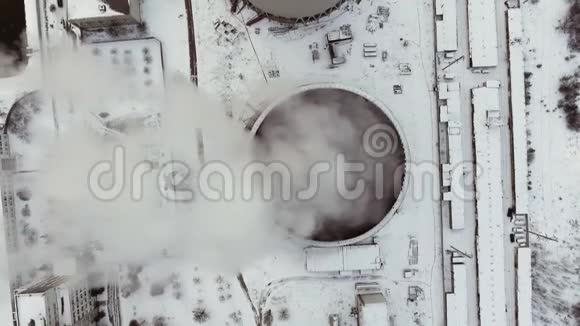 煤火电站的空中俯视视频的预览图