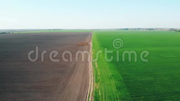 农业用地空中拍摄视频的预览图