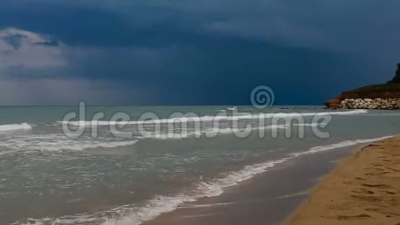 西西里岛海岸海上雷暴视频的预览图