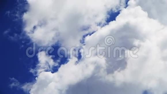 飞云加速了天上的云视频的预览图