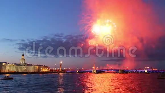 烟火柱柱宫桥彼得保罗要塞圣彼得堡视频的预览图