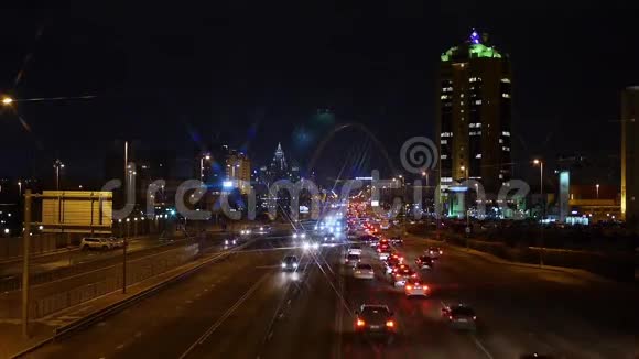 哈萨克斯坦阿斯塔纳2016年11月夜间交通视频的预览图