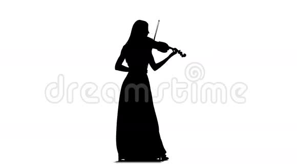 女小提琴手演奏中提琴很长的裙子剪影视频的预览图