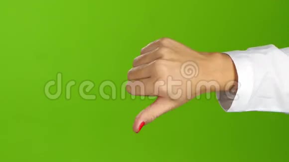 女人手手语拇指向下然后拇指向上视频的预览图